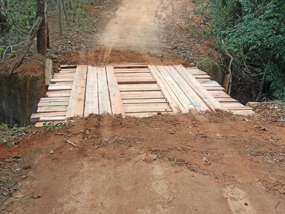 PREFEITURA CONSTRÓI PONTE NA REGIÃO DO CÓRREGO DOIS DE SETEMBRO